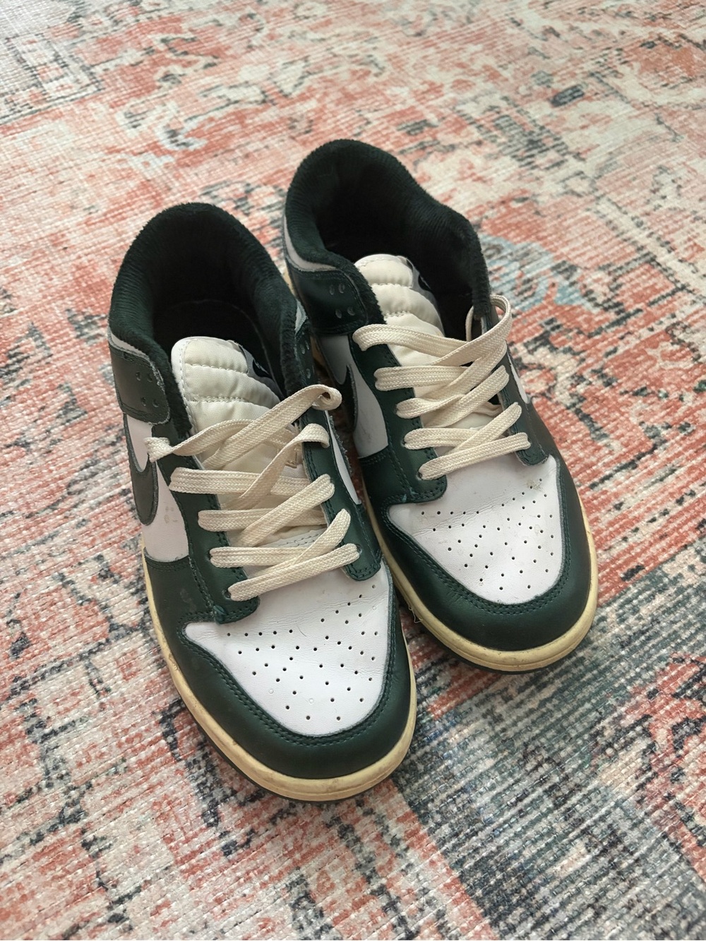Nike Women's Low-Top Sneakers in Green and White